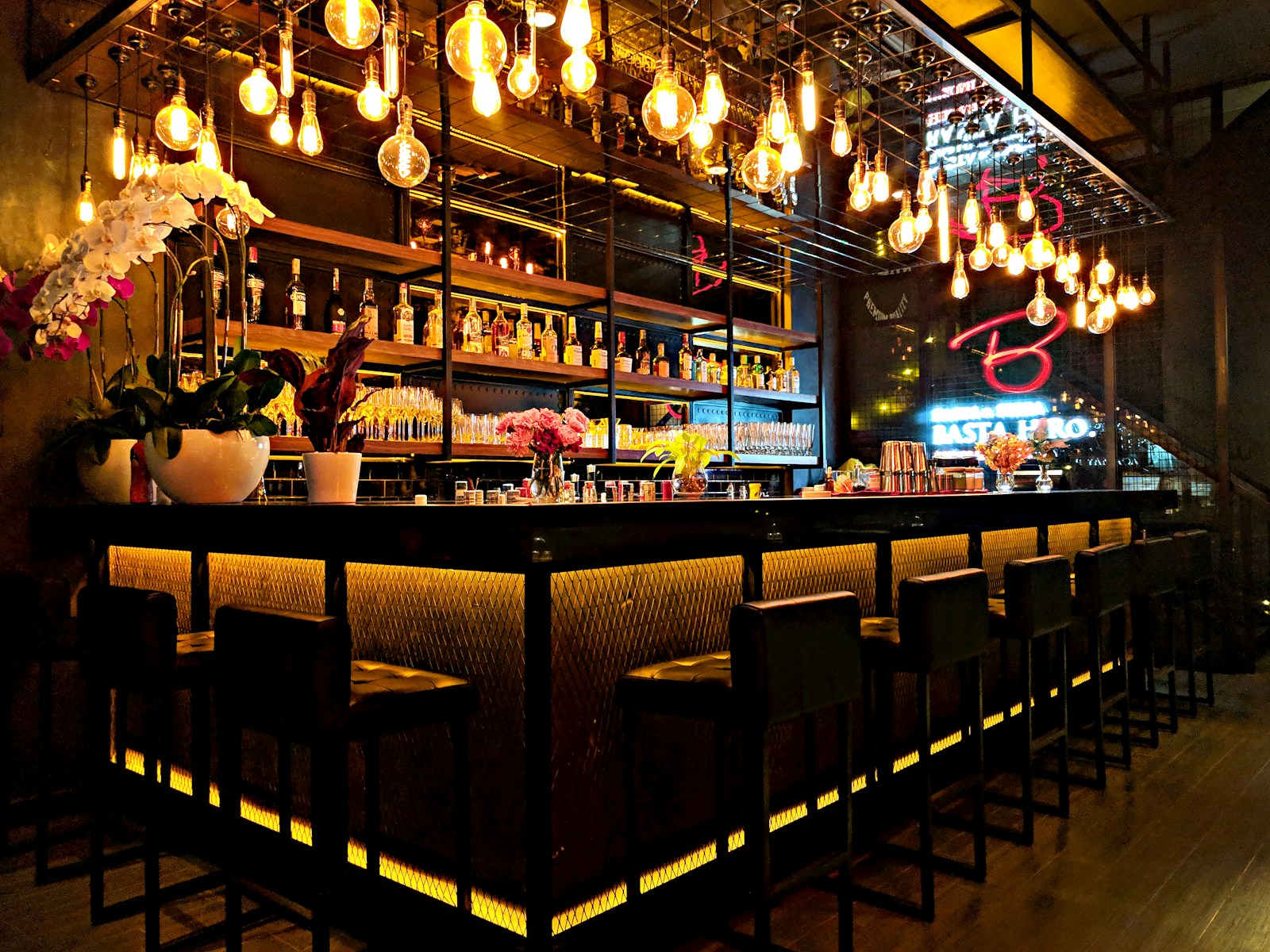 A Cozy Lounge Date for Two